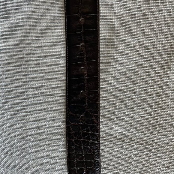 Coach Small Alligator 1 1/2" width Brown belt - Picture 4 of 6